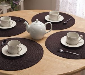 What Size Are Placemats? [Standard Dimensions & Size Chart]